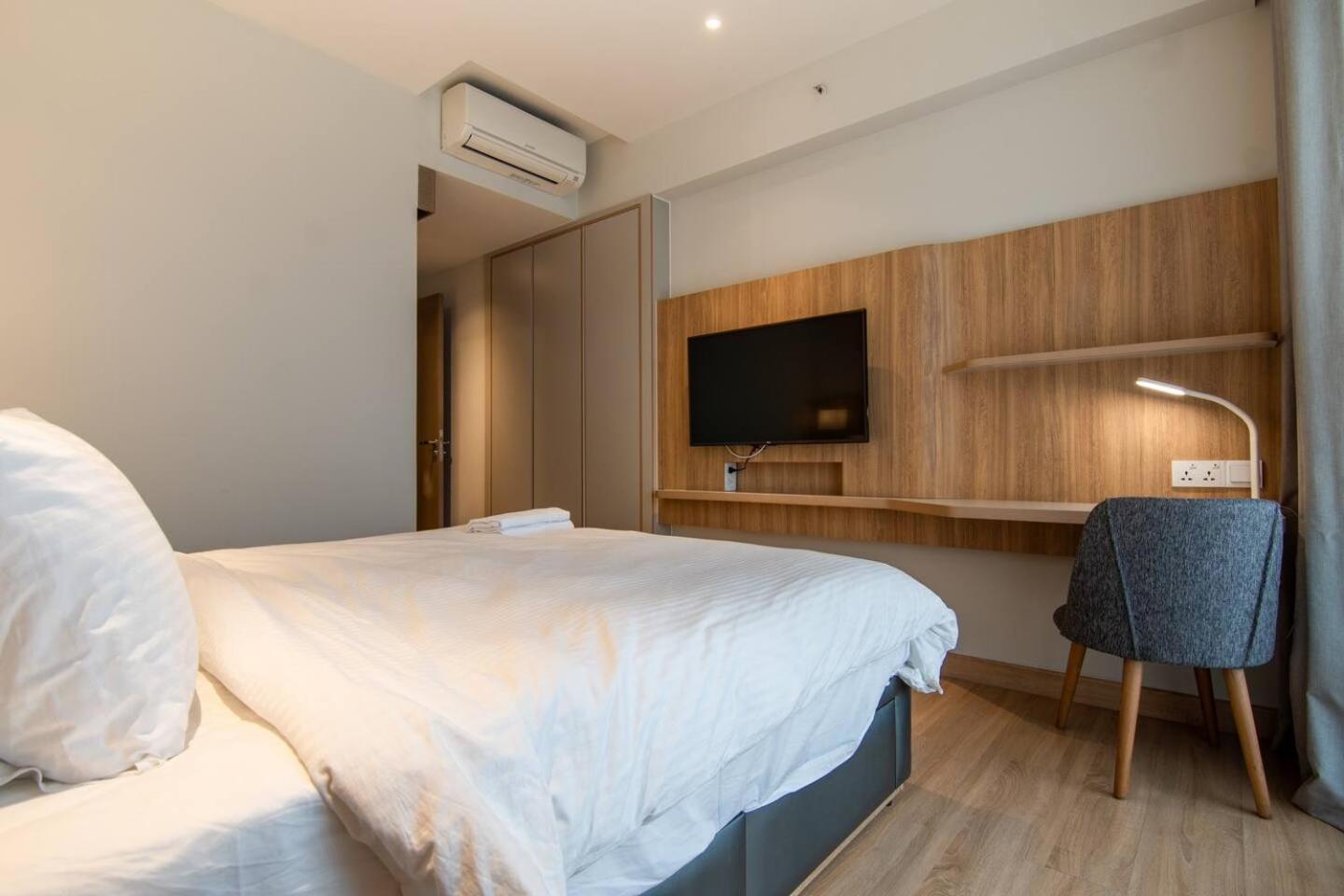 Luxury 2 Or 3Br Apartment In Dist 1 N Pool, Gym, Airport Pickup Ho-Chi-Minh-Stadt Exterior foto