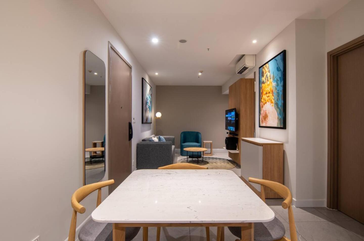 Luxury 2 Or 3Br Apartment In Dist 1 N Pool, Gym, Airport Pickup Ho-Chi-Minh-Stadt Exterior foto