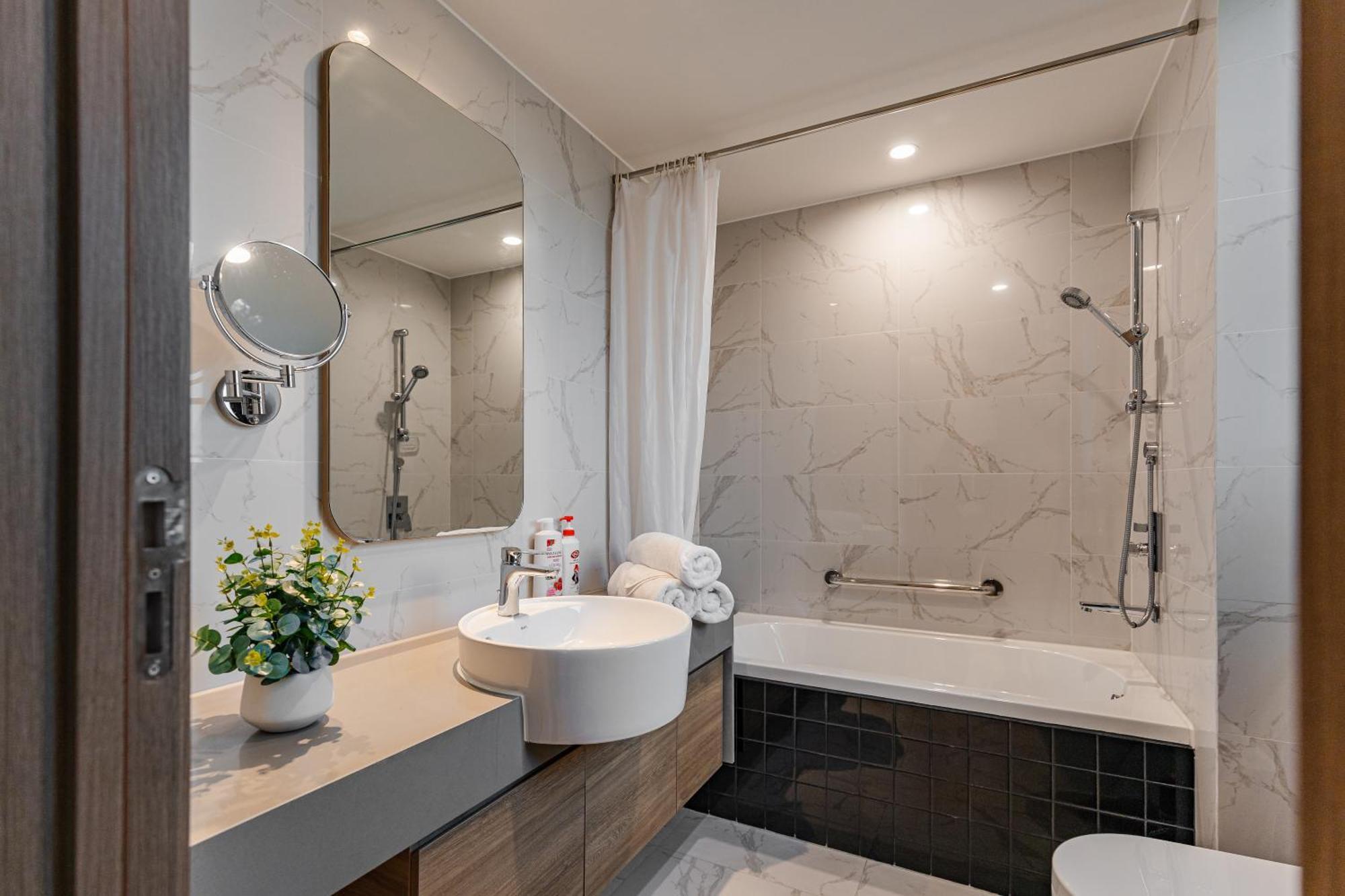 Luxury 2 Or 3Br Apartment In Dist 1 N Pool, Gym, Airport Pickup Ho-Chi-Minh-Stadt Exterior foto